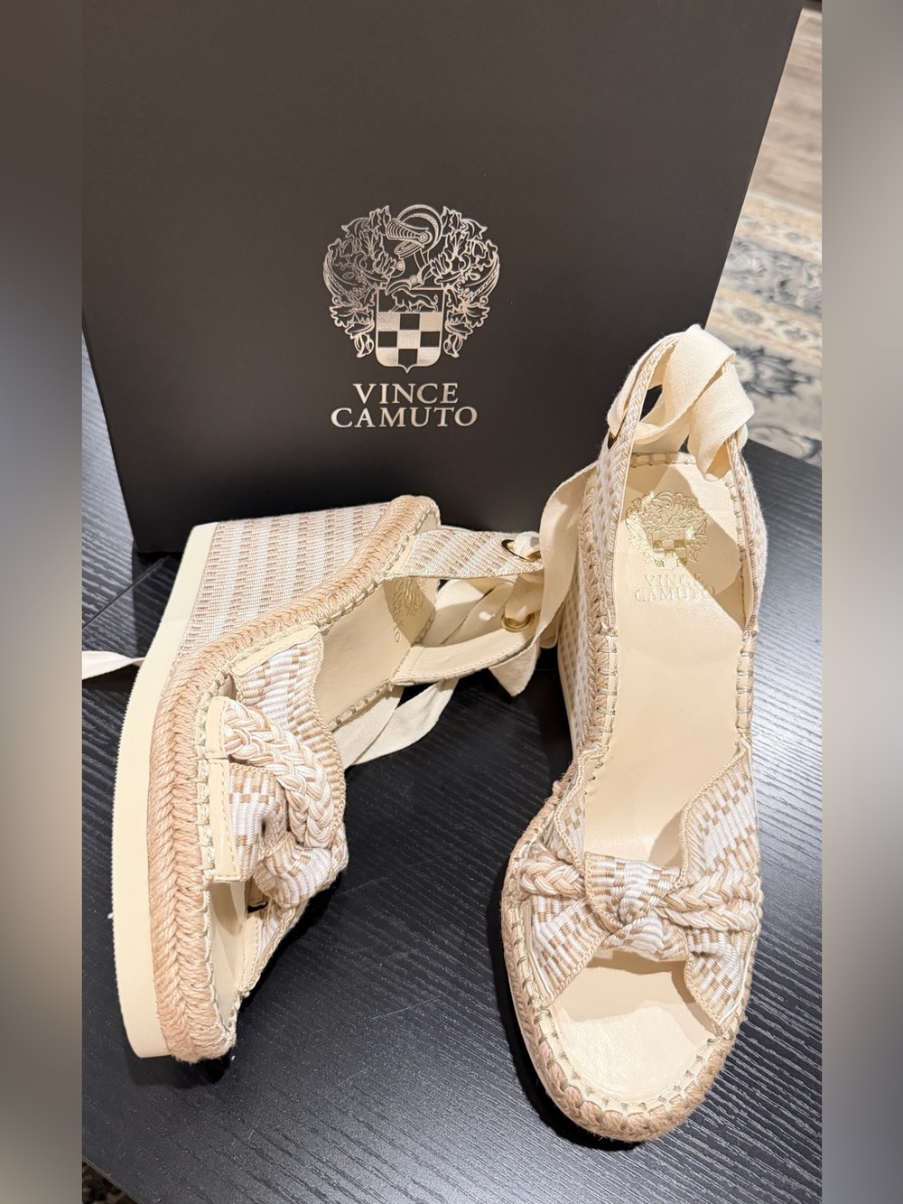Vince Camuto Bealie Wedge Sandals — Ivory Multi — Size 8.5 — NEW IN BOX - Picture 4 of 8